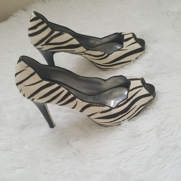 Guess by Marciano Shoes - 🔥Final Sale!🔥Guess Peep Toe Zebra Print Heels